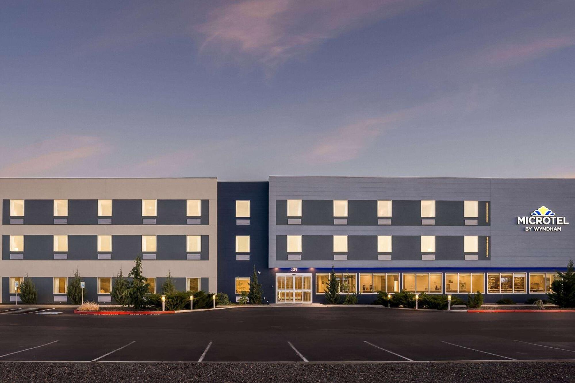 Holiday Inn Express & Suites George - Quincy South By Ihg Exterior foto