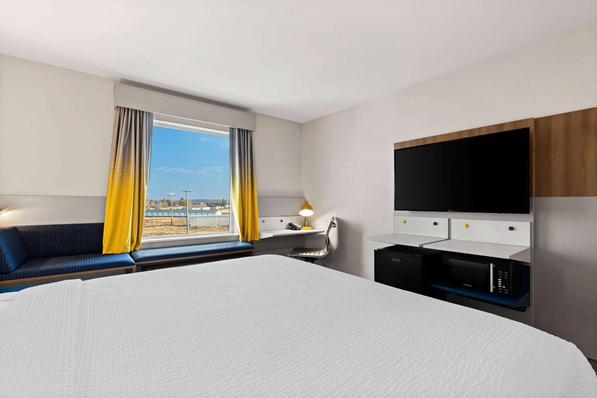 Holiday Inn Express & Suites George - Quincy South By Ihg Exterior foto