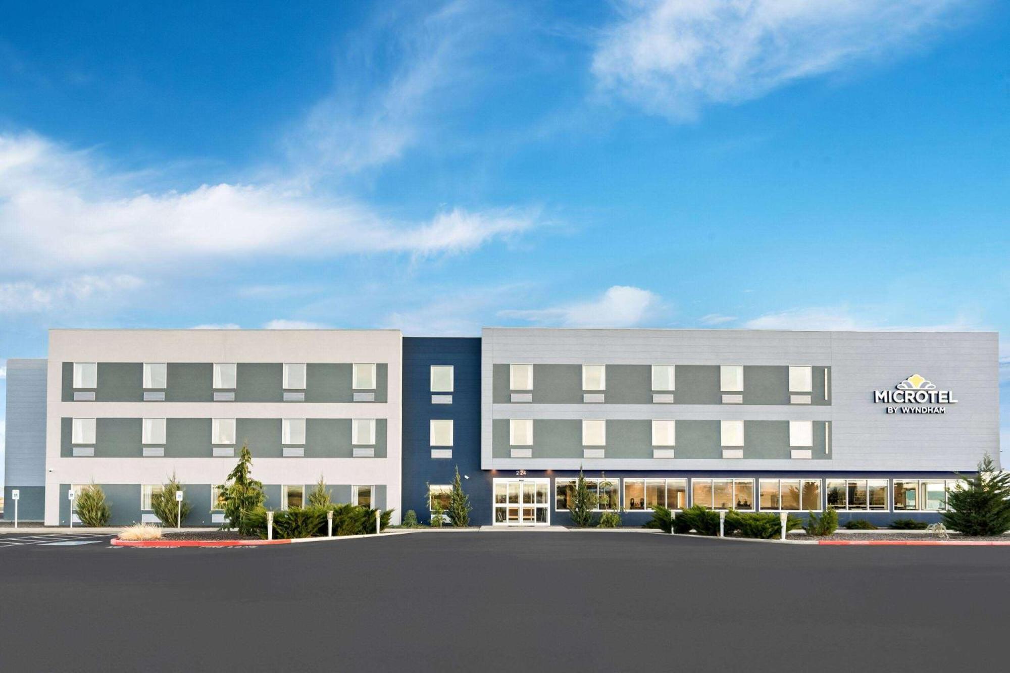 Holiday Inn Express & Suites George - Quincy South By Ihg Exterior foto
