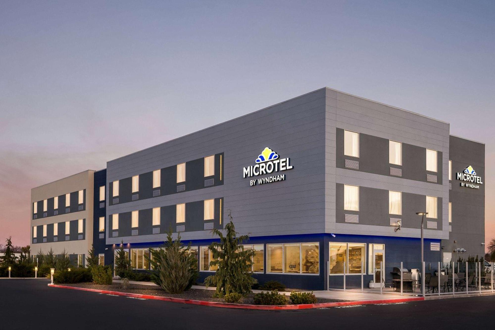 Holiday Inn Express & Suites George - Quincy South By Ihg Exterior foto